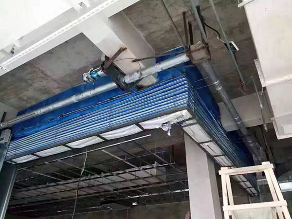 �۵��������������