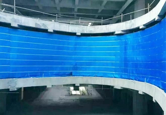 �۵��������������