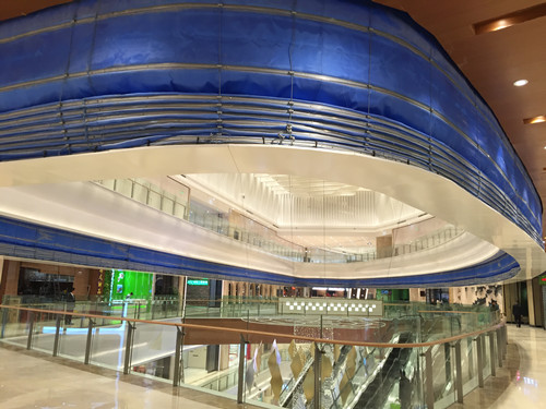 �۵��������������